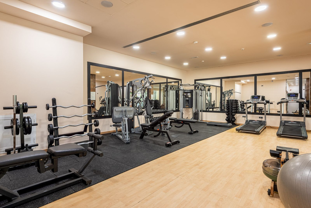 3 Bed Apartment for sale in Benahavís Costa Del Sol, Málaga, Spain