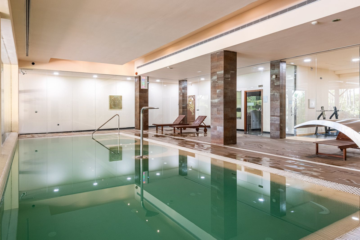 3 Bed Apartment for sale in Benahavís Costa Del Sol, Málaga, Spain
