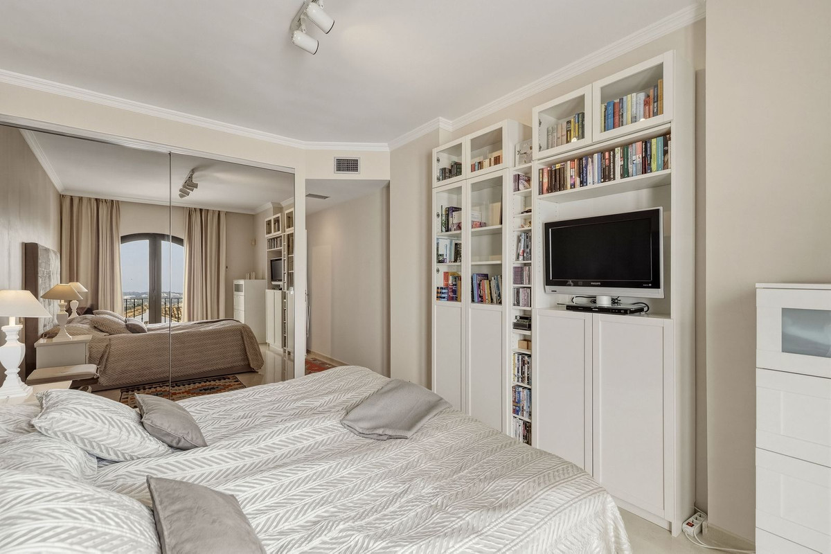 2 Bed Apartment for sale in Los Arqueros Costa Del Sol, Málaga, Spain