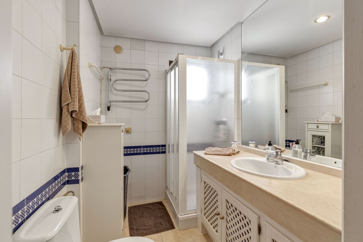 2 Bed Apartment for sale in Los Arqueros Costa Del Sol, Málaga, Spain