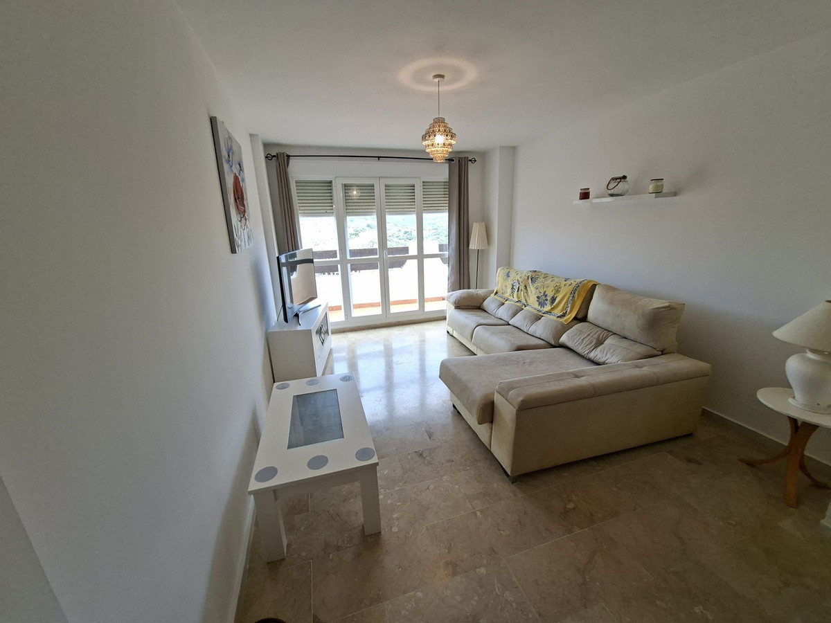 3 Bed Apartment for sale in La Duquesa Costa Del Sol, Málaga, Spain