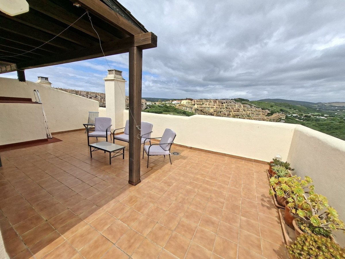 3 Bed Apartment for sale in La Duquesa Costa Del Sol, Málaga, Spain