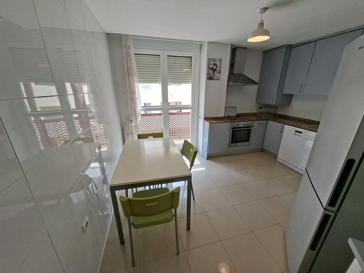 3 Bed Apartment for sale in La Duquesa Costa Del Sol, Málaga, Spain