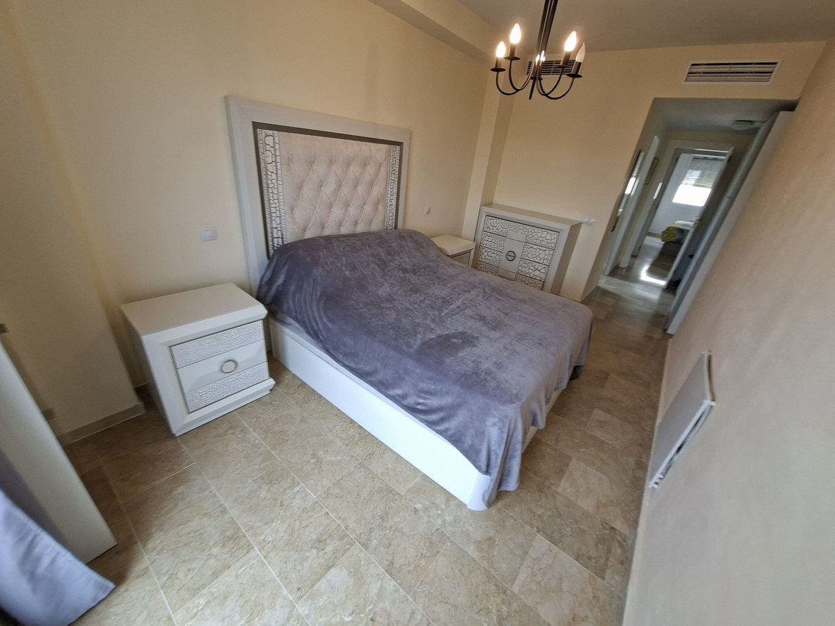 3 Bed Apartment for sale in La Duquesa Costa Del Sol, Málaga, Spain