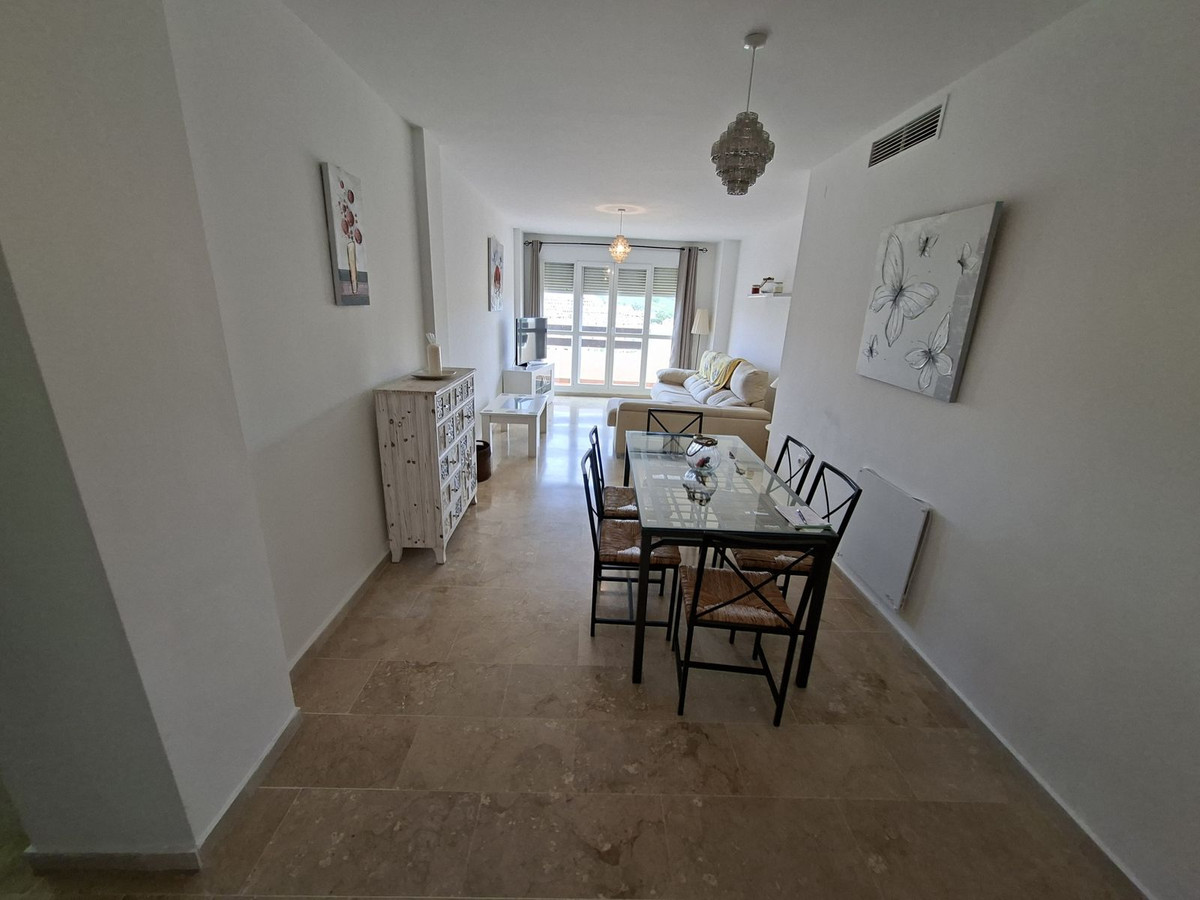 3 Bed Apartment for sale in La Duquesa Costa Del Sol, Málaga, Spain
