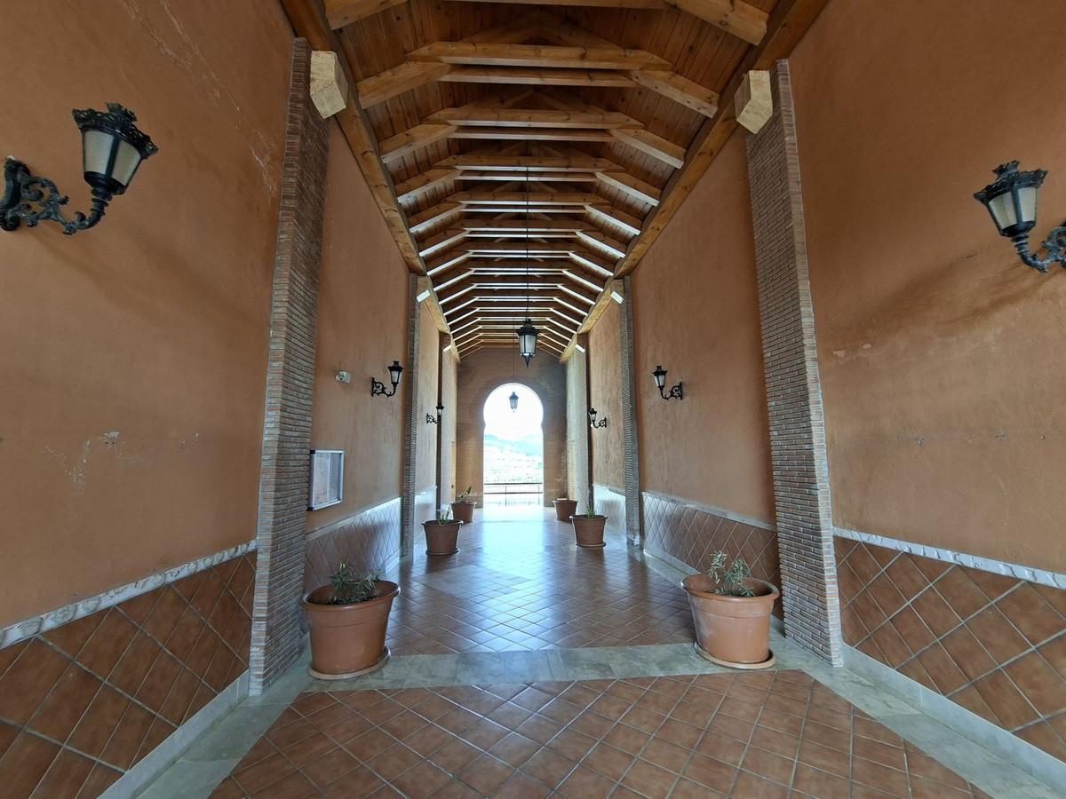 3 Bed Apartment for sale in La Duquesa Costa Del Sol, Málaga, Spain