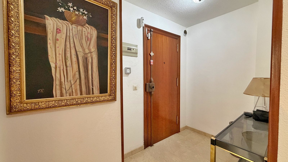 2 Bed Apartment for sale in Marbella Costa Del Sol, Málaga, Spain