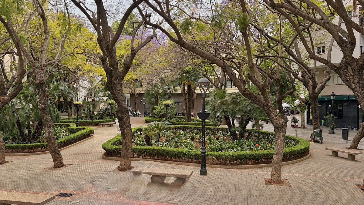 2 Bed Apartment for sale in Marbella Costa Del Sol, Málaga, Spain