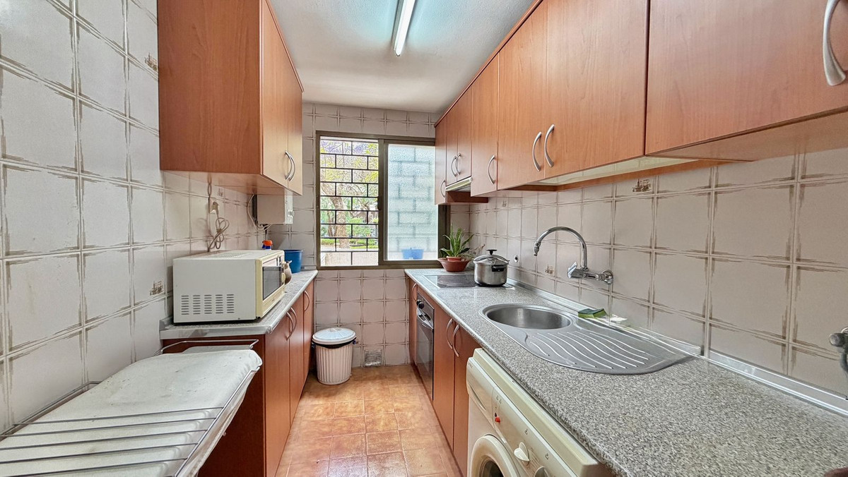 2 Bed Apartment for sale in Marbella Costa Del Sol, Málaga, Spain