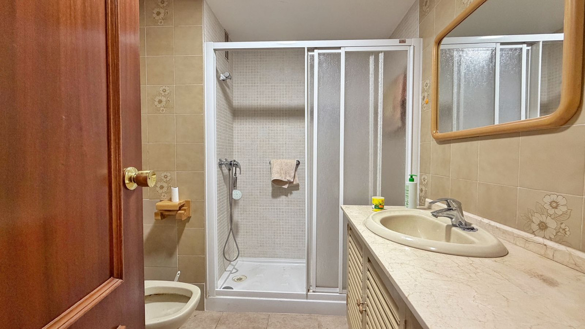 2 Bed Apartment for sale in Marbella Costa Del Sol, Málaga, Spain