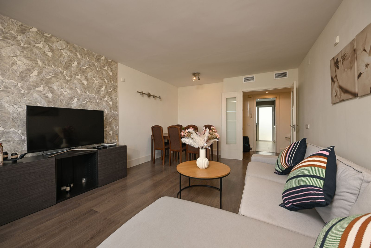 4 Bed Apartment for sale in Fuengirola Costa Del Sol, Málaga, Spain