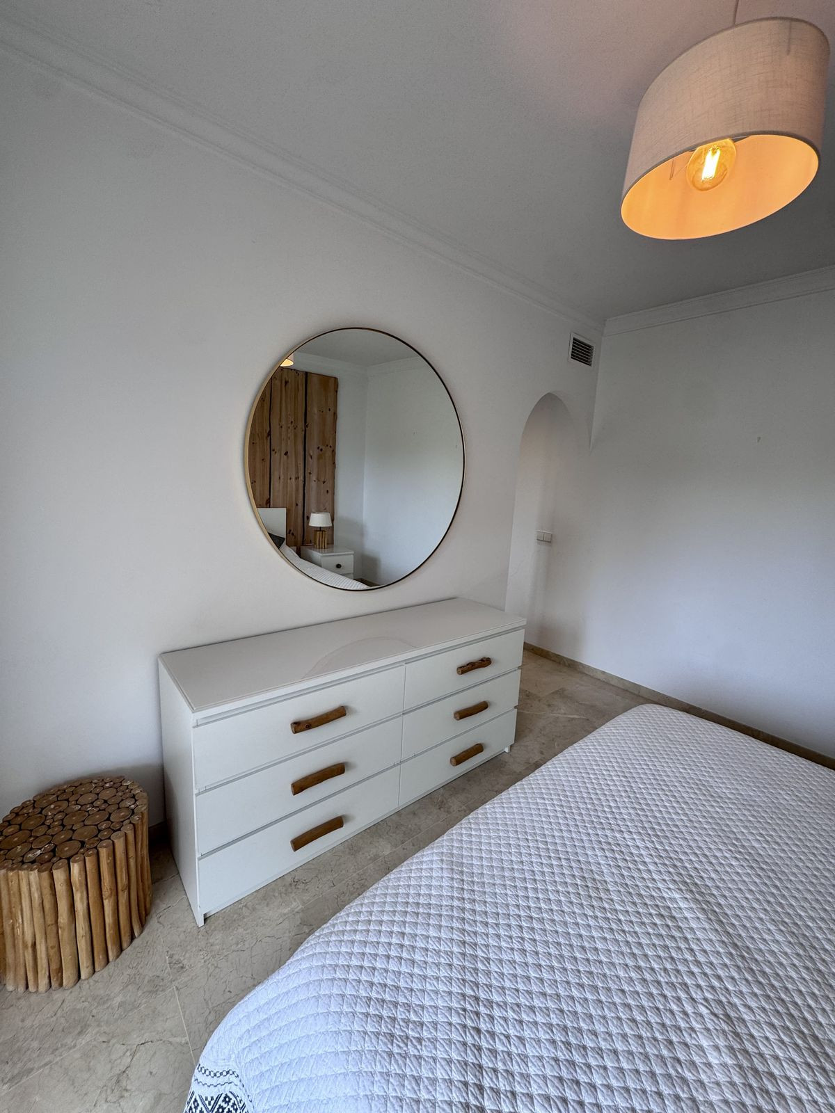 Se vende Apartamento Planta Media de 2 dormitorios en Costa Del Sol, Málaga, España