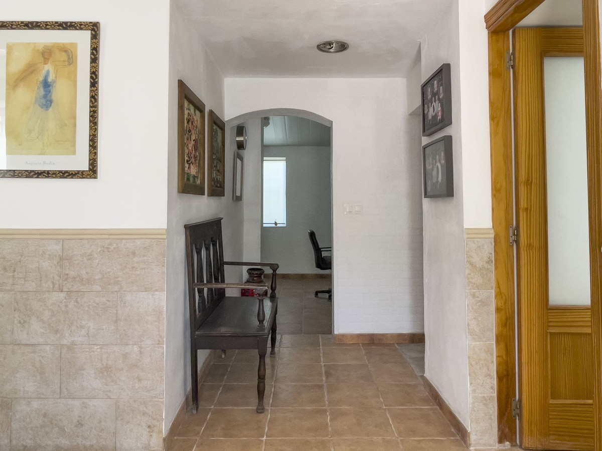 Se vende Finca - Cortijo de 5 dormitorios en Costa Del Sol, Málaga, España