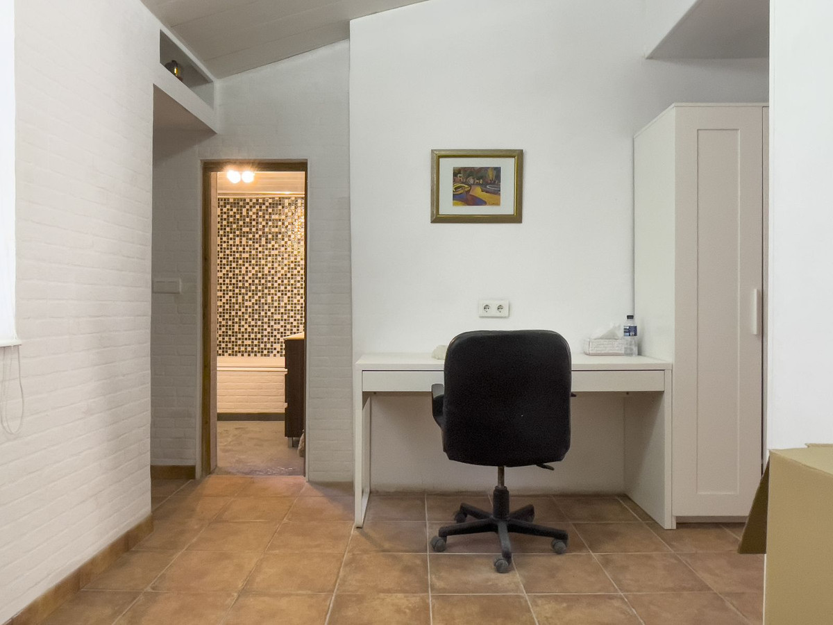 Se vende Finca - Cortijo de 5 dormitorios en Costa Del Sol, Málaga, España