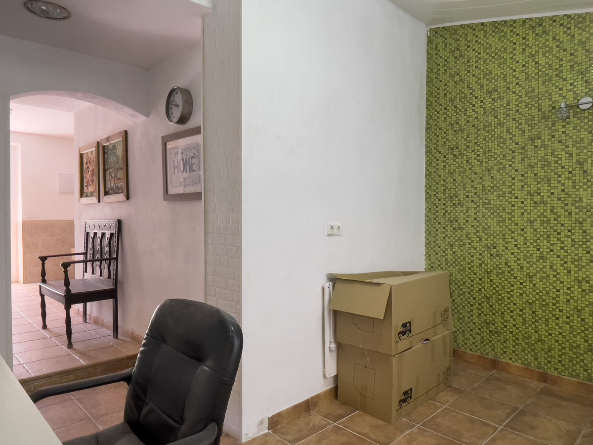 Se vende Finca - Cortijo de 5 dormitorios en Costa Del Sol, Málaga, España