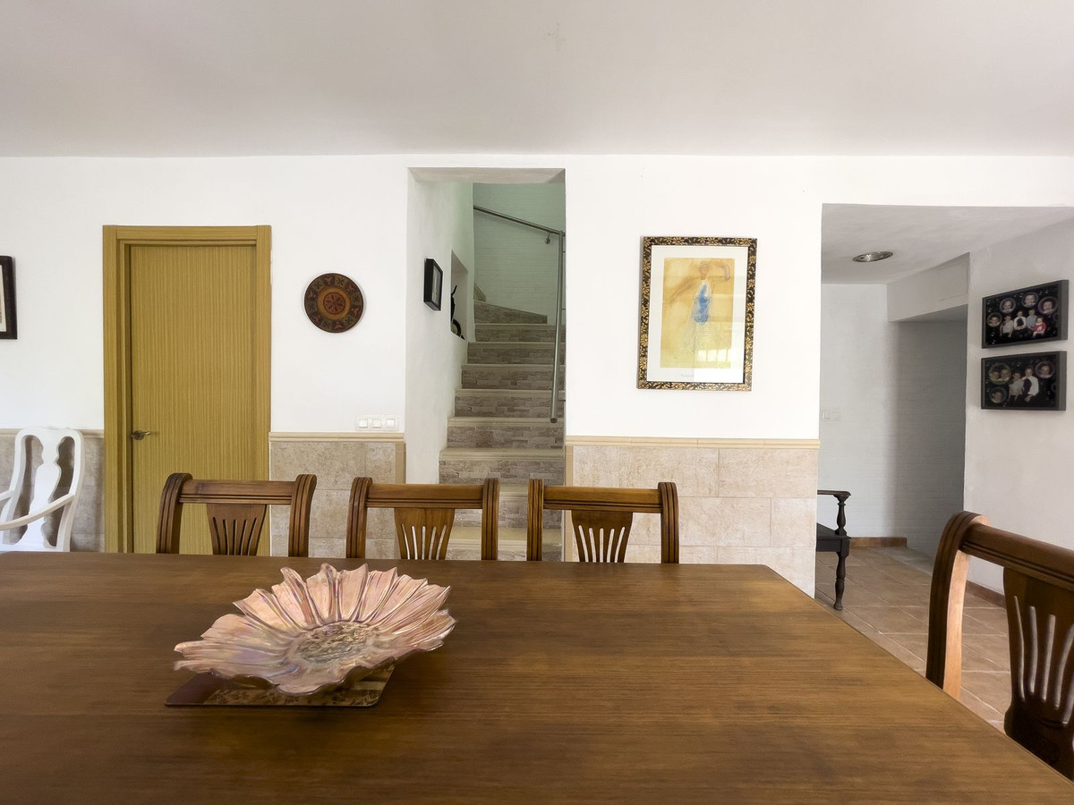 Se vende Finca - Cortijo de 5 dormitorios en Costa Del Sol, Málaga, España