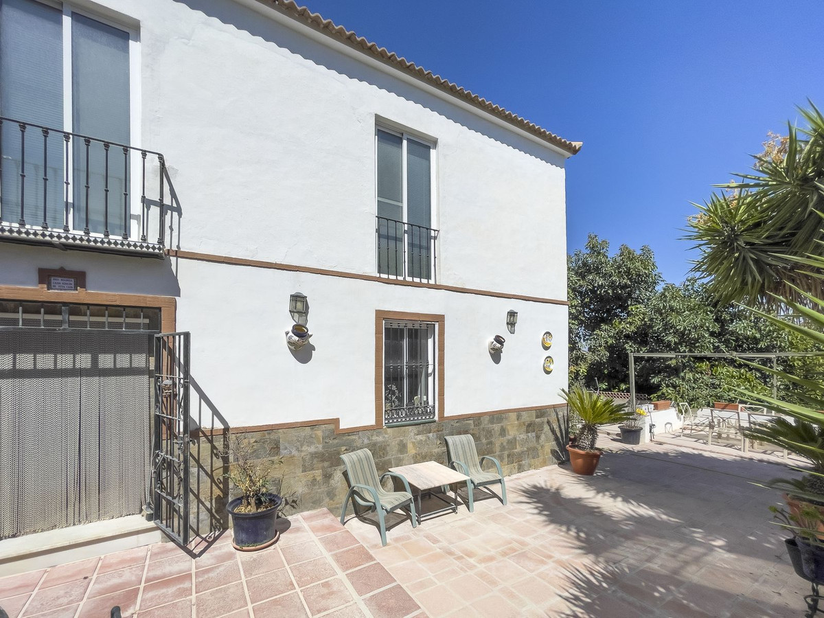 Se vende Finca - Cortijo de 5 dormitorios en Costa Del Sol, Málaga, España