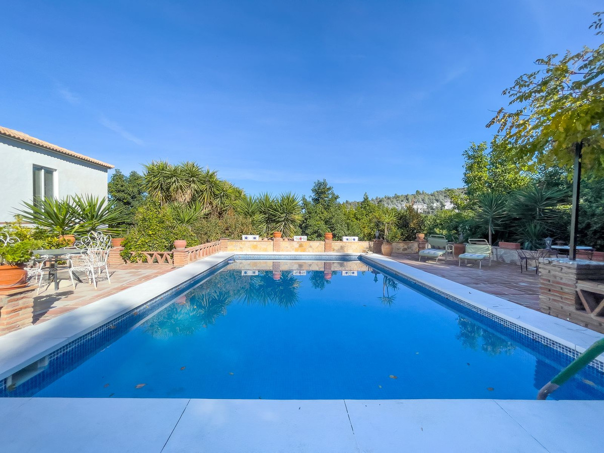 Se vende Finca - Cortijo de 5 dormitorios en Costa Del Sol, Málaga, España