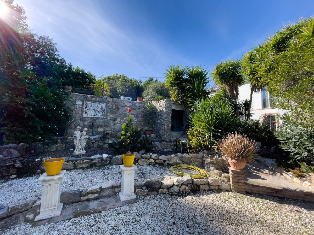 Se vende Finca - Cortijo de 5 dormitorios en Costa Del Sol, Málaga, España