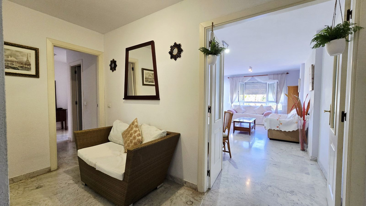 Se vende Apartamento Planta Media de 3 dormitorios en Costa Del Sol, Málaga, España