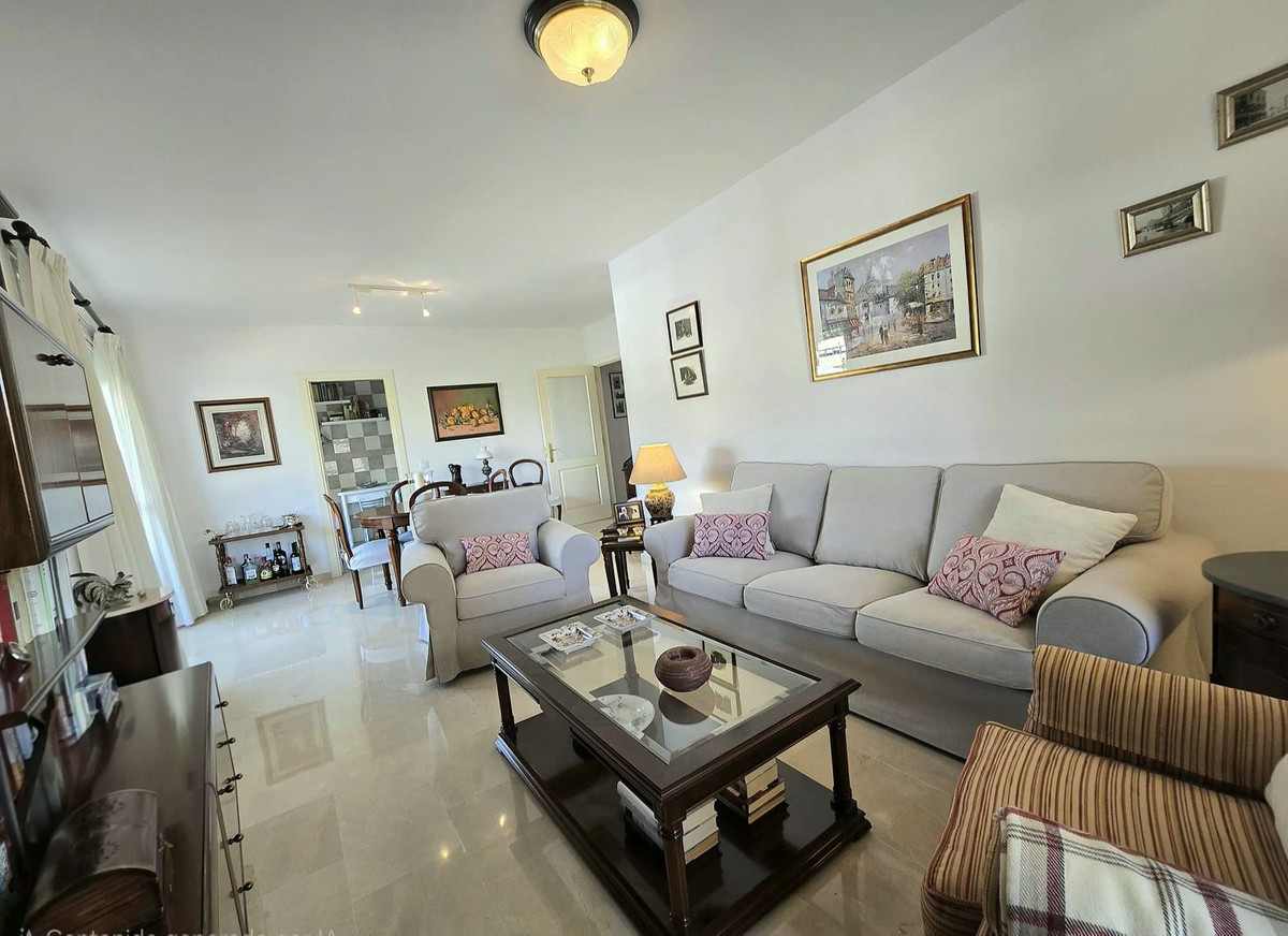 Se vende Apartamento Planta Media de 3 dormitorios en Costa Del Sol, Málaga, España
