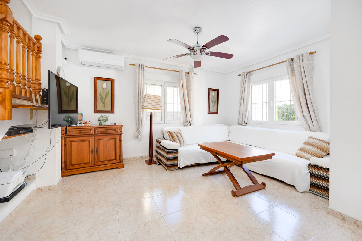Se vende Villa - Chalet de 3 dormitorios en Costa Blanca, Alicante, España
