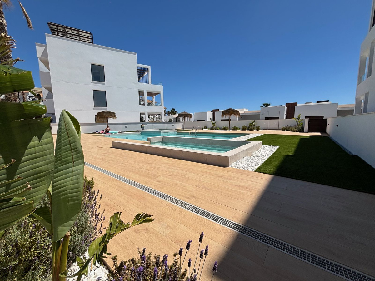 Se vende Apartamento Planta Baja de 2 dormitorios en Costa Calida, Murcia, España