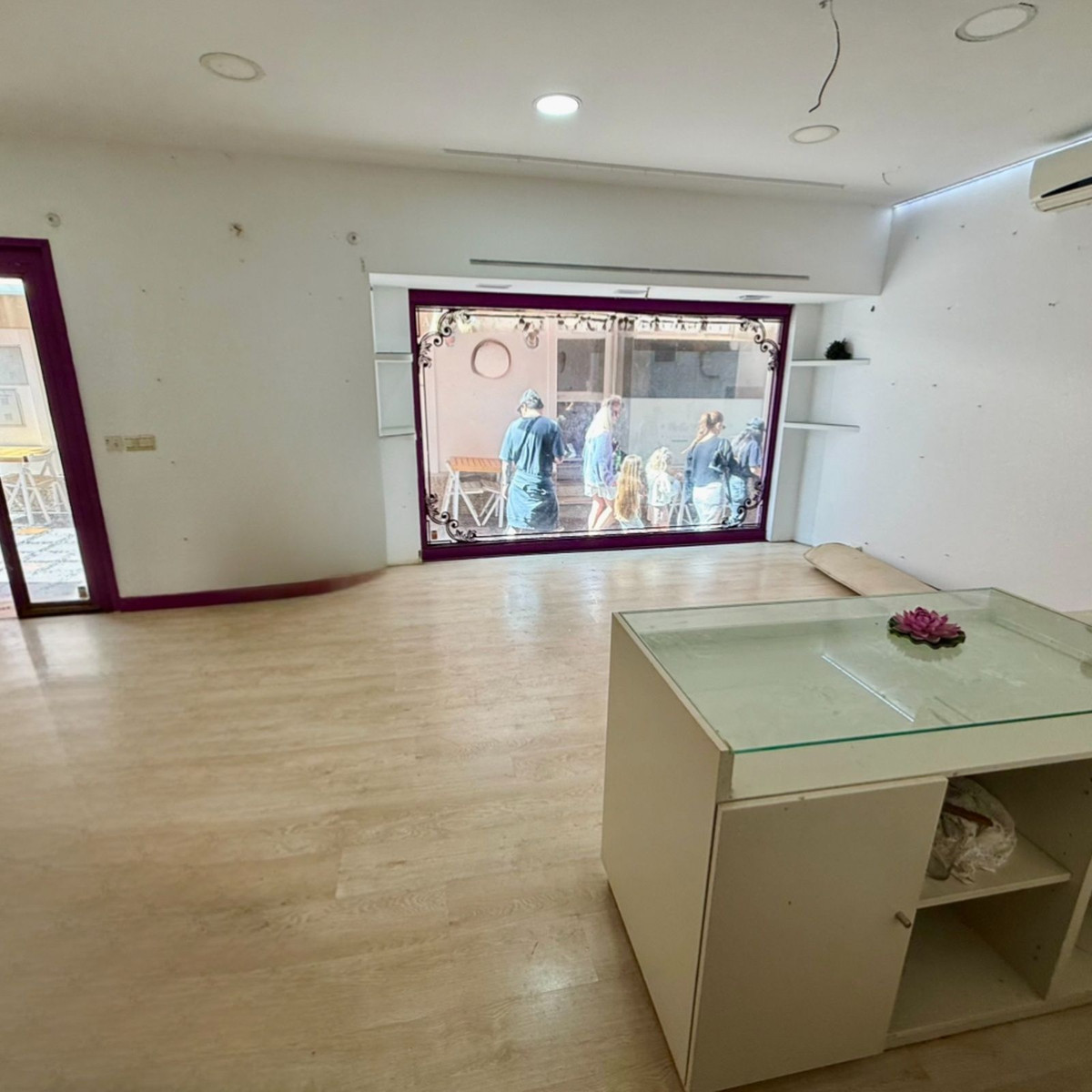 Se vende Edificio residencial de 7 dormitorios en Costa Del Sol, Málaga, España