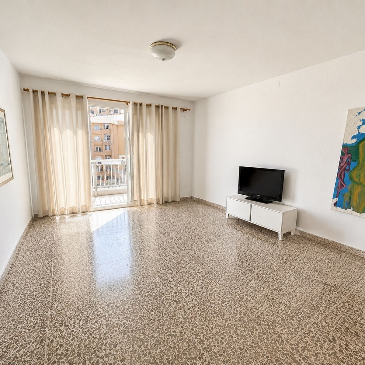 Se vende Edificio residencial de 7 dormitorios en Costa Del Sol, Málaga, España