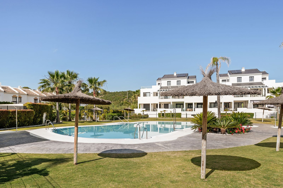3 Bed Apartment for sale in Estepona Costa Del Sol, Málaga, Spain