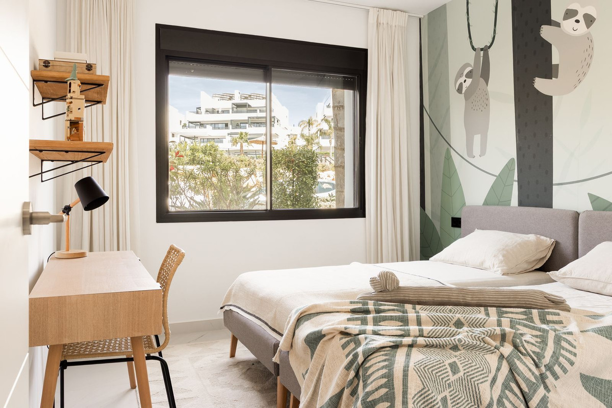 3 Bed Apartment for sale in Estepona Costa Del Sol, Málaga, Spain