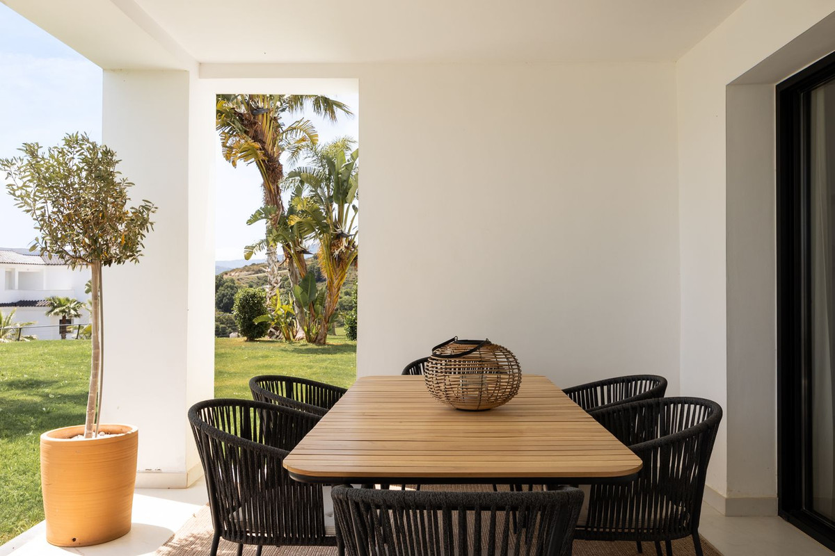3 Bed Apartment for sale in Estepona Costa Del Sol, Málaga, Spain