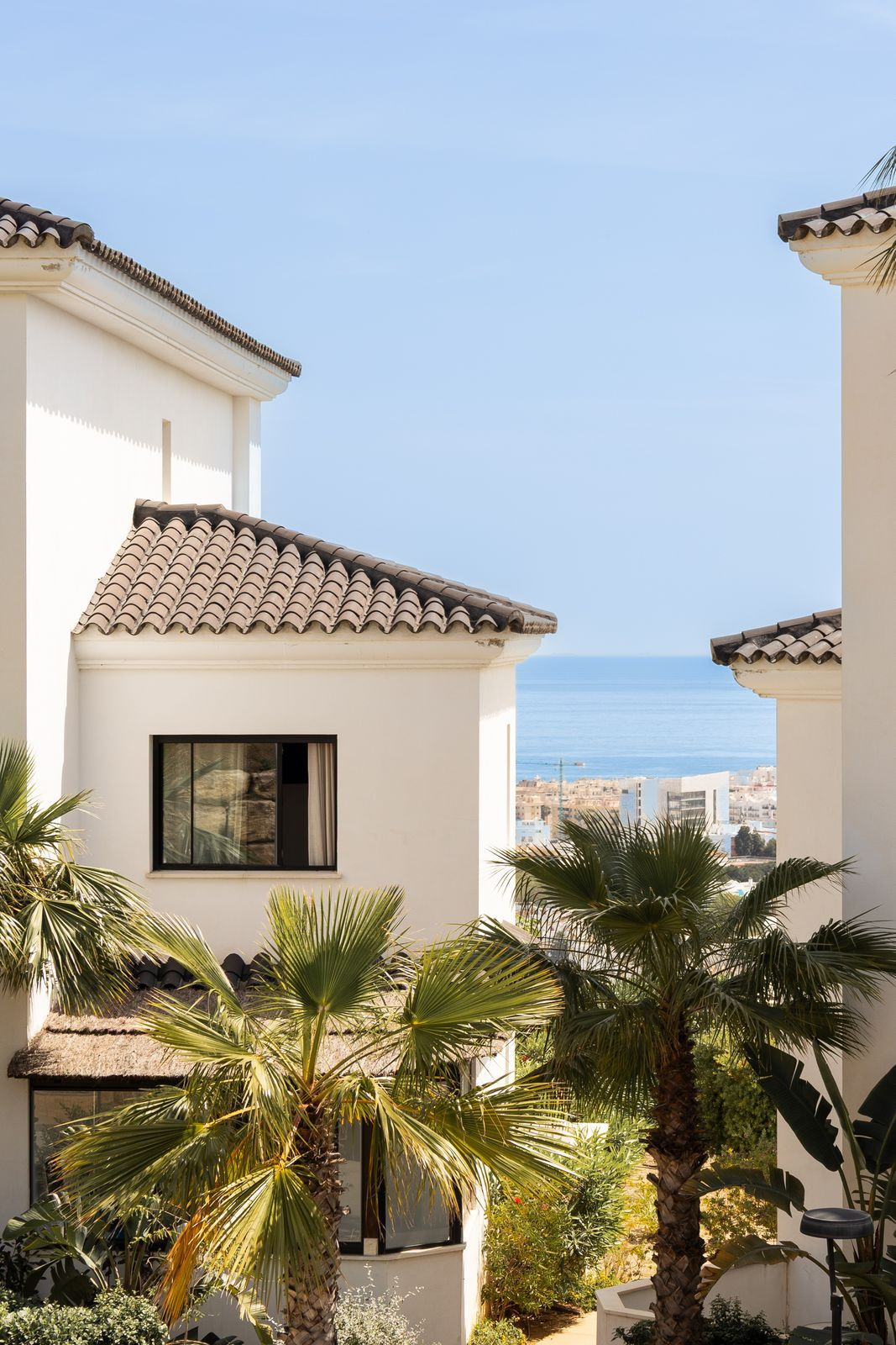 3 Bed Apartment for sale in Estepona Costa Del Sol, Málaga, Spain
