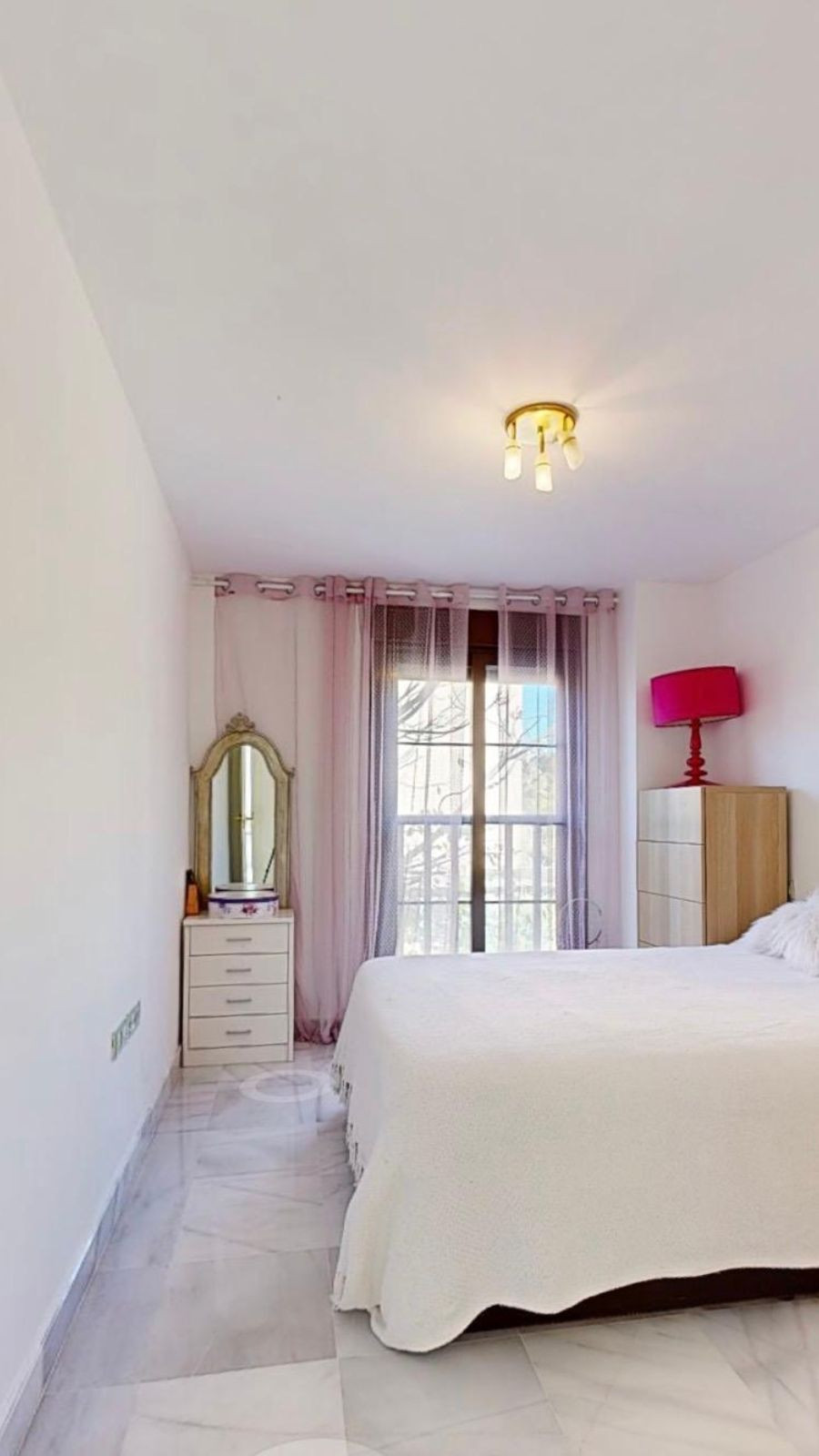 Se vende Apartamento Planta Baja de 4 dormitorios en Costa Del Sol, Málaga, España