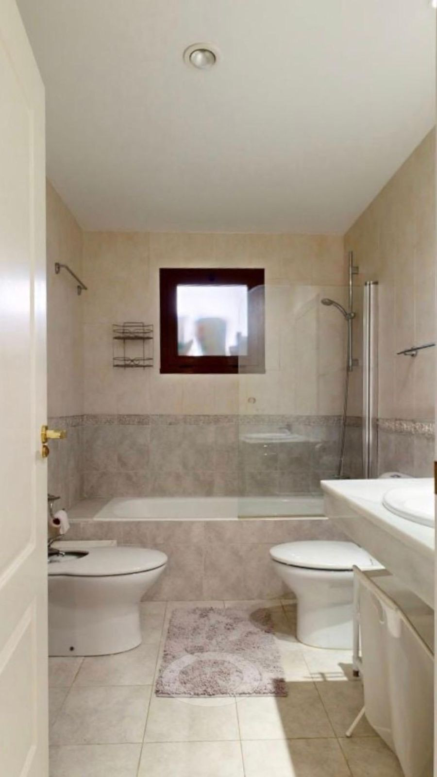 Se vende Apartamento Planta Baja de 4 dormitorios en Costa Del Sol, Málaga, España