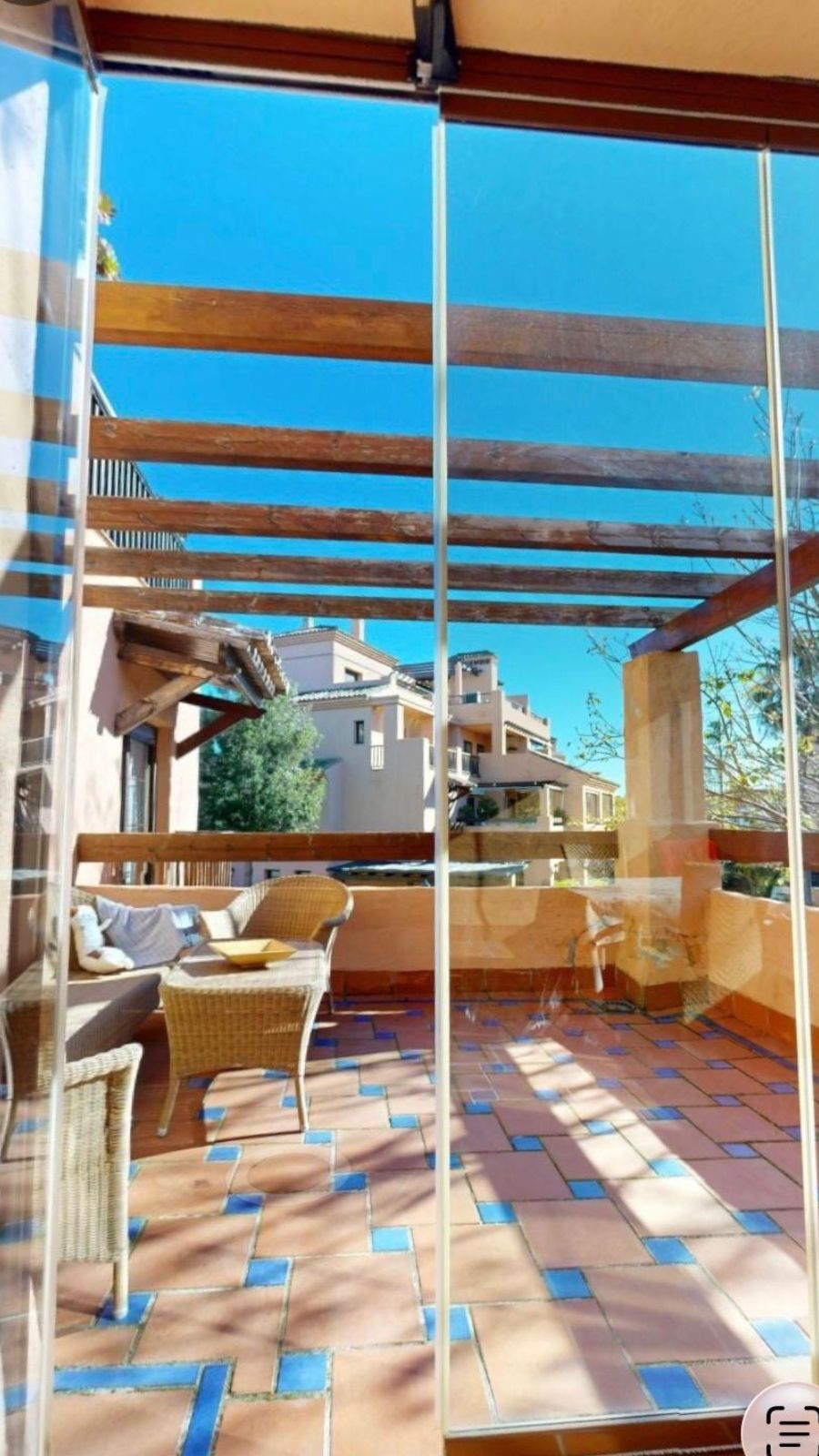 Se vende Apartamento Planta Baja de 4 dormitorios en Costa Del Sol, Málaga, España