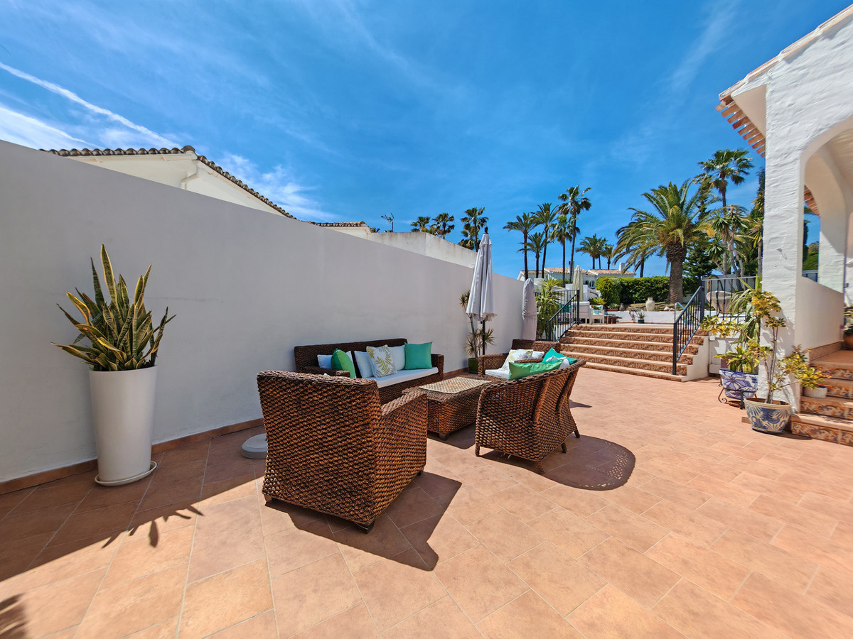 Se vende Villa - Chalet de 3 dormitorios en Costa Del Sol, Málaga, España