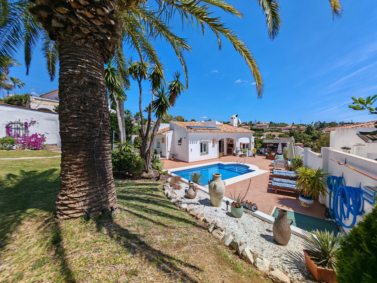 Se vende Villa - Chalet de 3 dormitorios en Costa Del Sol, Málaga, España