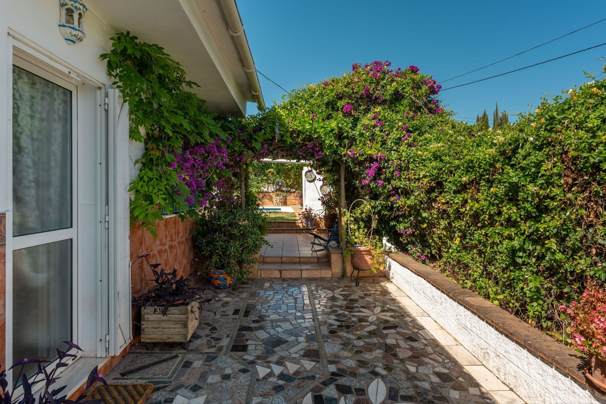 Se vende Villa - Chalet de 3 dormitorios en Costa Del Sol, Málaga, España