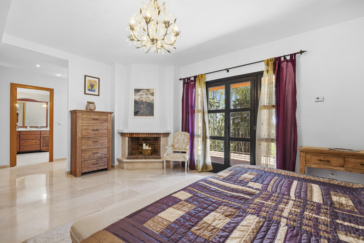 5 Bed Townhouse for sale in Guadalmina Alta Costa Del Sol, Málaga, Spain