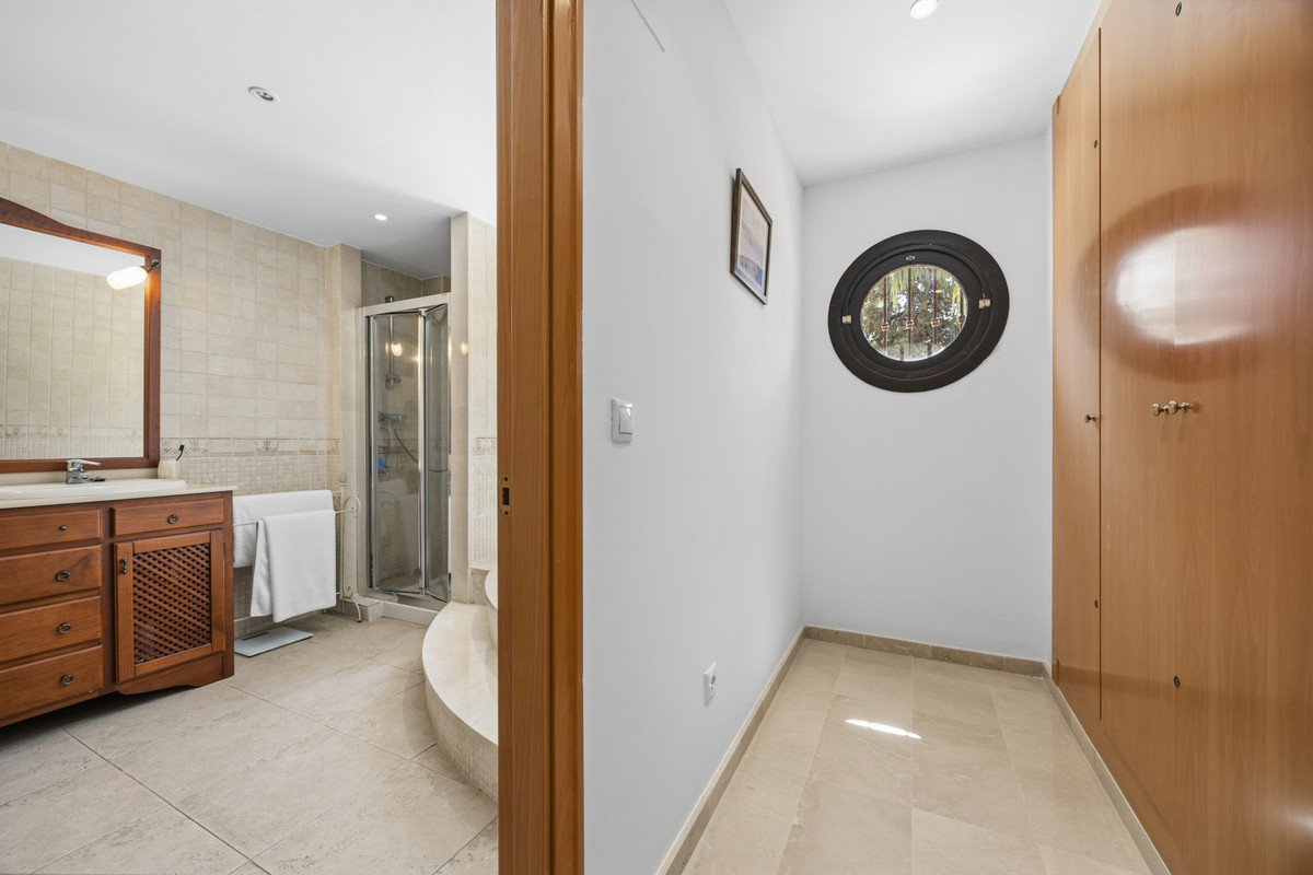 5 Bed Townhouse for sale in Guadalmina Alta Costa Del Sol, Málaga, Spain