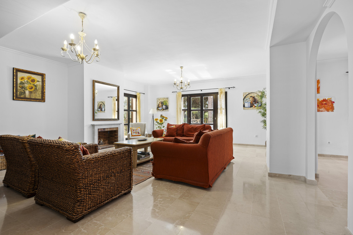 5 Bed Townhouse for sale in Guadalmina Alta Costa Del Sol, Málaga, Spain
