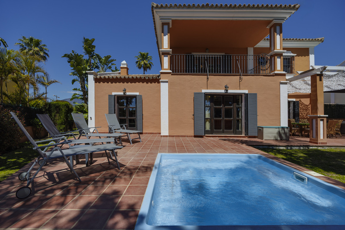 5 Bed Townhouse for sale in Guadalmina Alta Costa Del Sol, Málaga, Spain