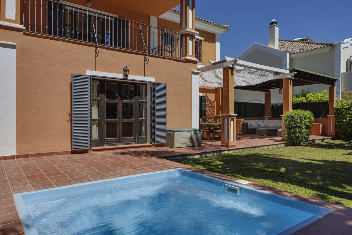 5 Bed Townhouse for sale in Guadalmina Alta Costa Del Sol, Málaga, Spain