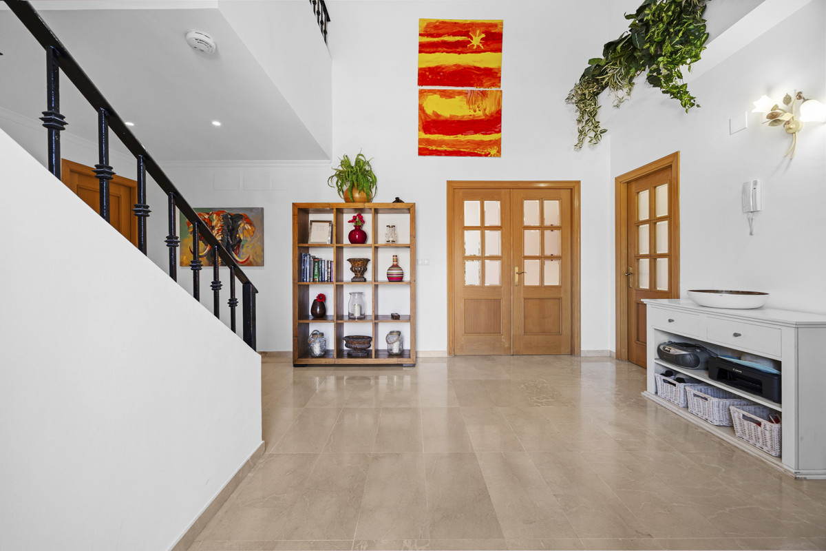 5 Bed Townhouse for sale in Guadalmina Alta Costa Del Sol, Málaga, Spain