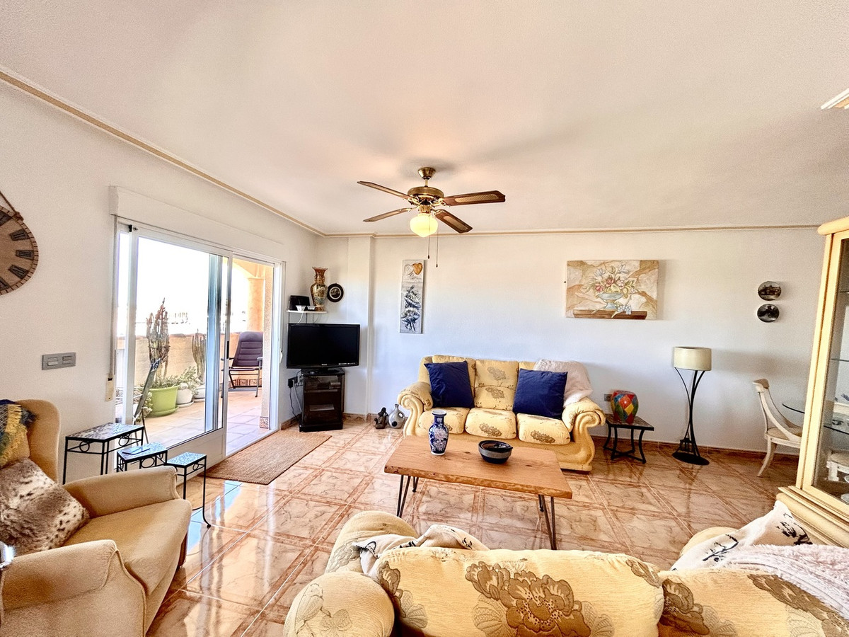 Se vende Apartamento Planta Media de 2 dormitorios en Costa Blanca, Alicante, España