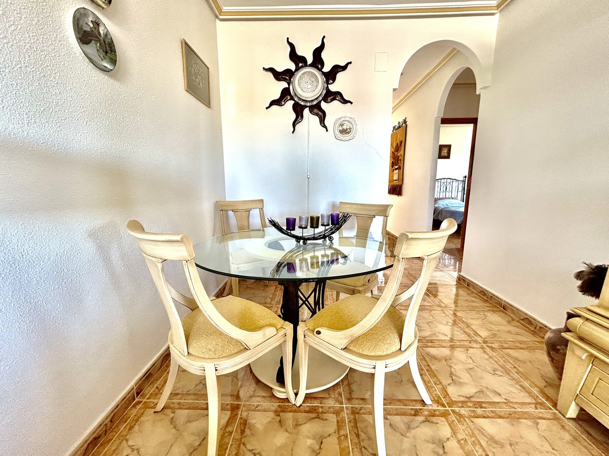 Se vende Apartamento Planta Media de 2 dormitorios en Costa Blanca, Alicante, España
