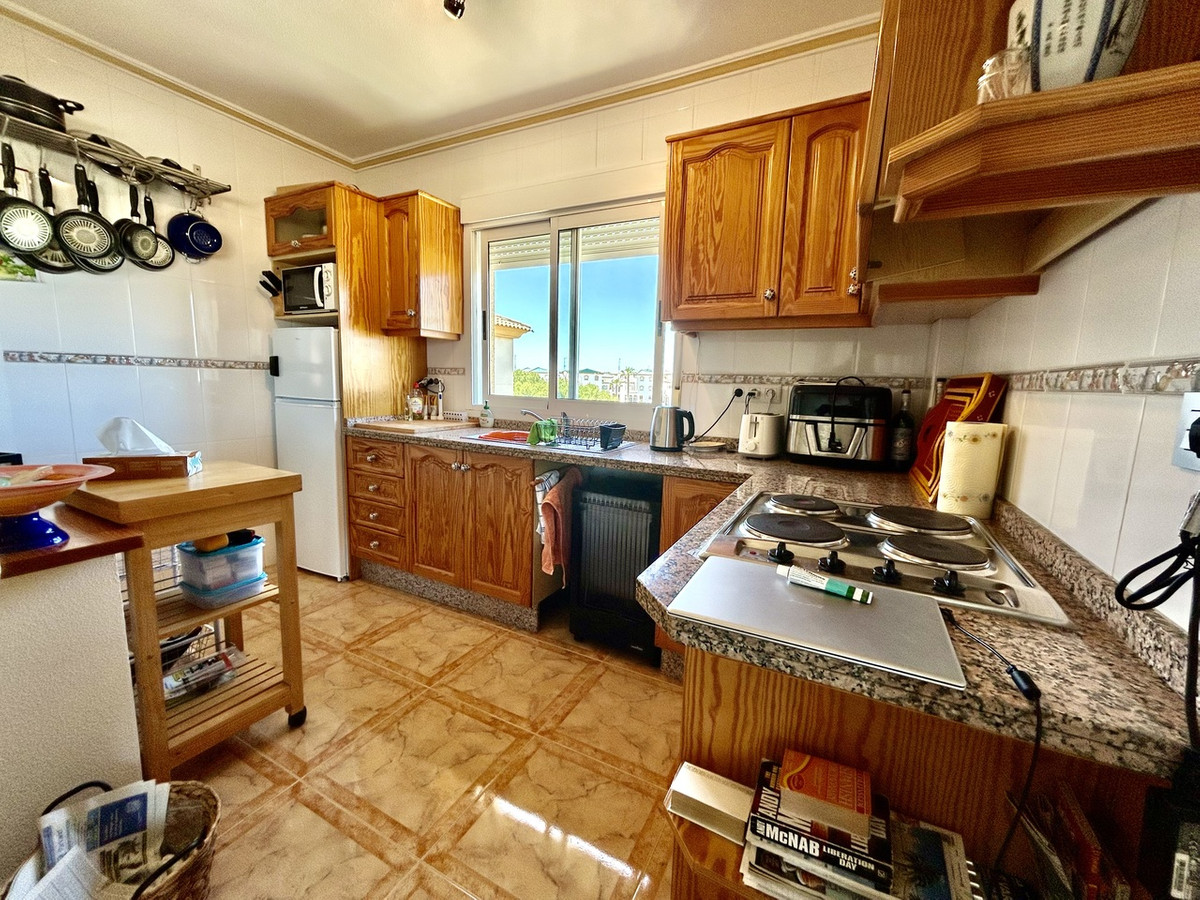 Se vende Apartamento Planta Media de 2 dormitorios en Costa Blanca, Alicante, España