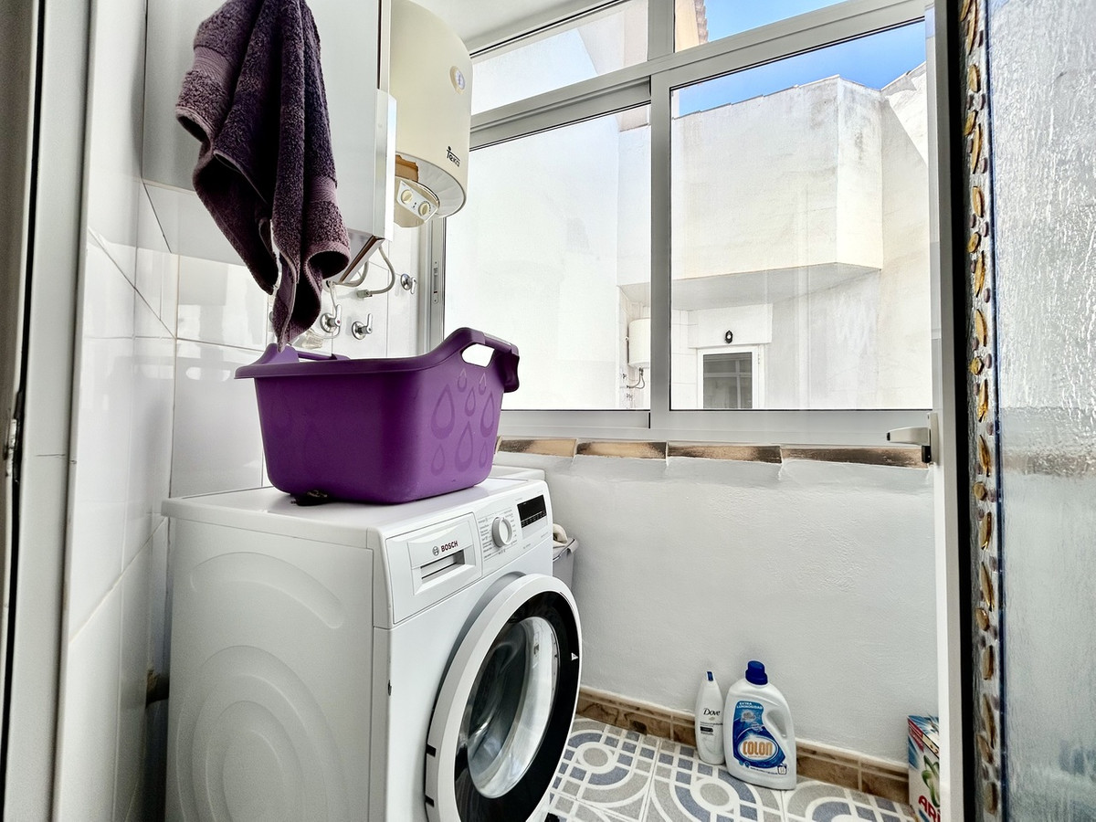 Se vende Apartamento Planta Media de 2 dormitorios en Costa Blanca, Alicante, España