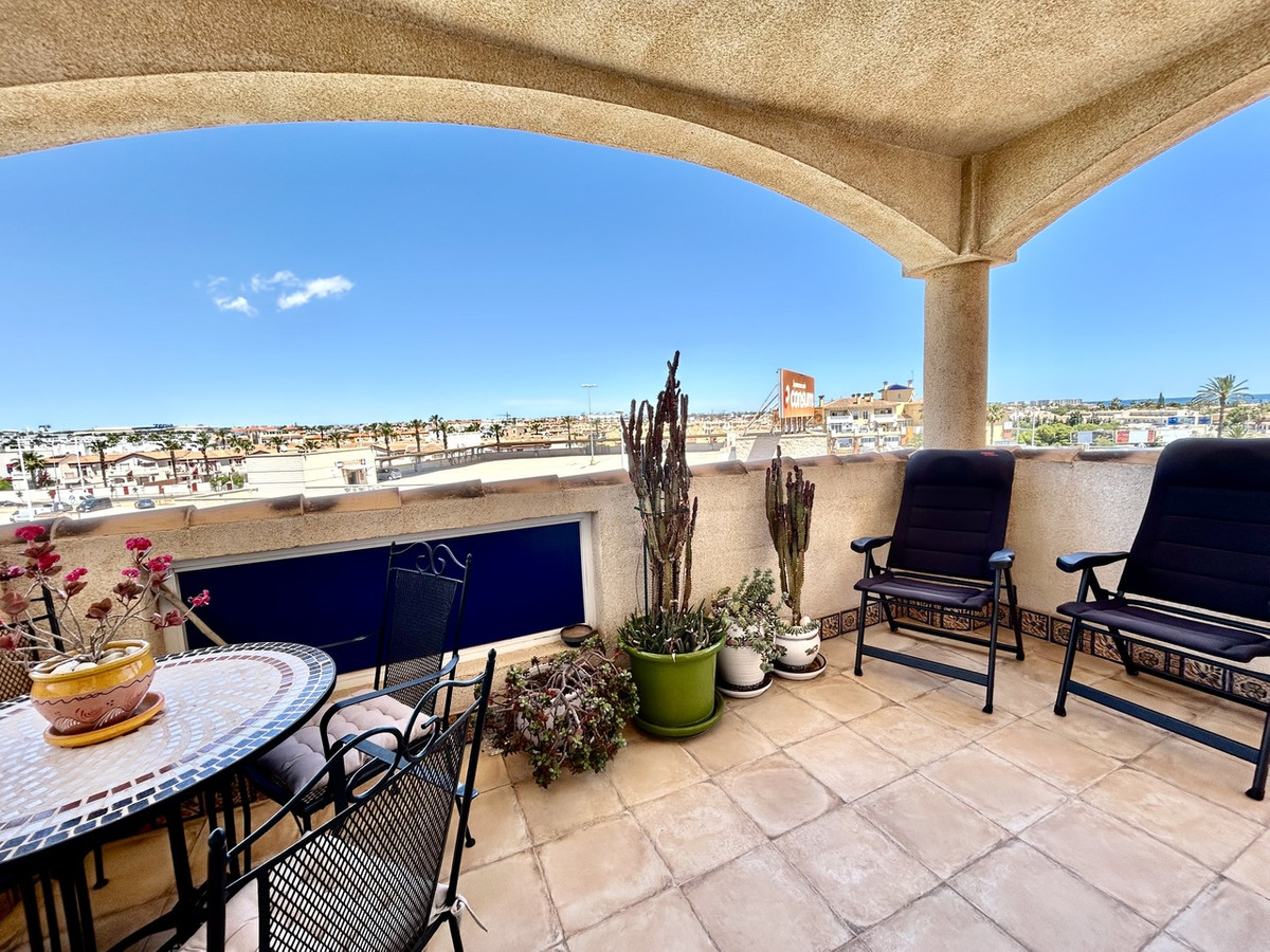 Se vende Apartamento Planta Media de 2 dormitorios en Costa Blanca, Alicante, España